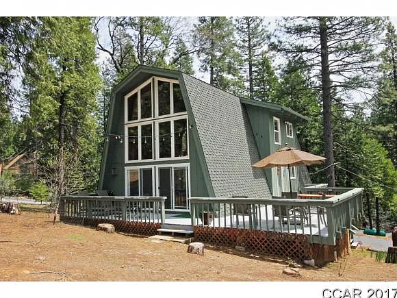 2043 Sultana Rd photo 1