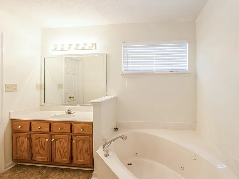 5892 Alexandria Ln — Photo 14