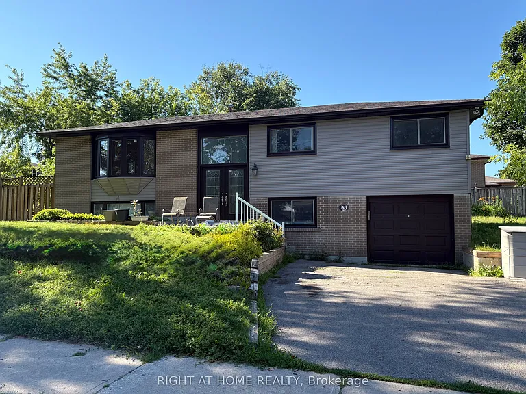 58 Devins Dr #UPPER LEVEL — Photo 1