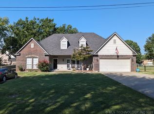 8140 S Yukon Ave, Tulsa, OK 74132