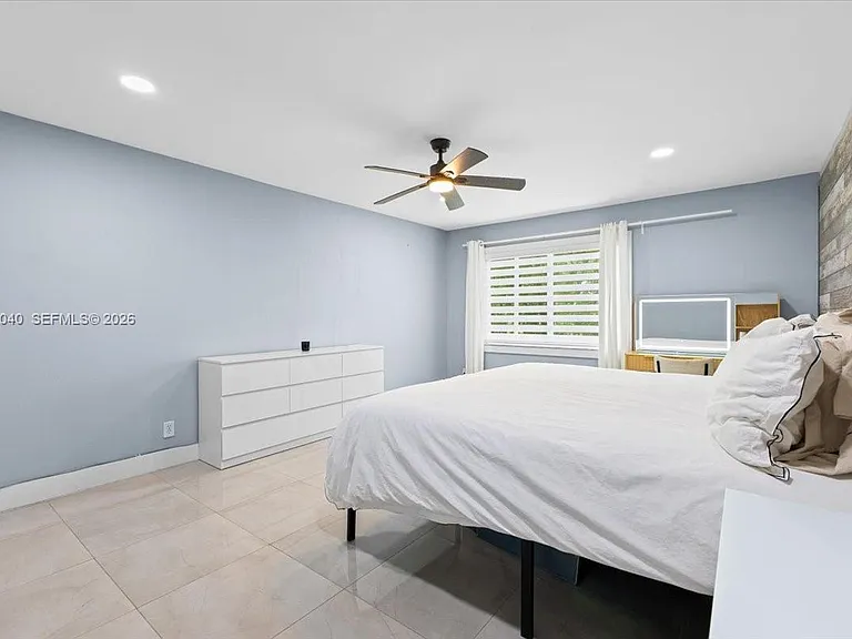 6001 N Falls Circle Dr #310 — Photo 21