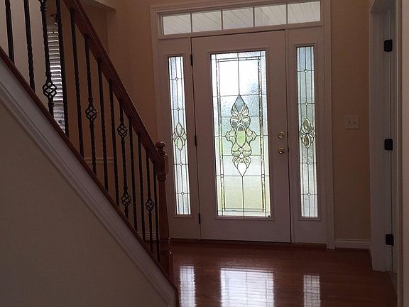3rd image of 8381 Saint Louis Blvd