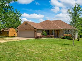 403 Madison St #8359, Huntsville, AR 72740