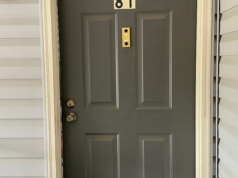 81 Fisher Dr #81 — Photo 2