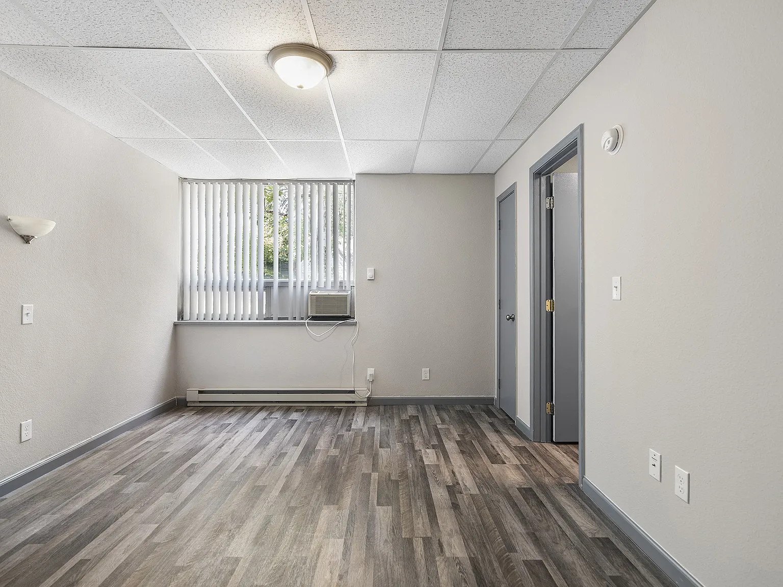 Campus Edge Apts — Photo 4