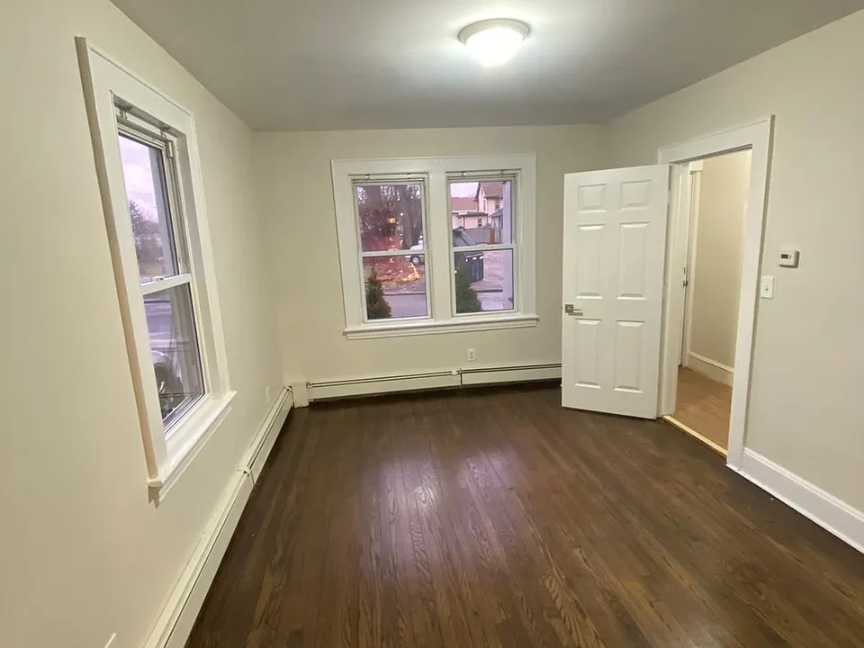 LIVING ROOM (VIEW FROM KITCHEN)