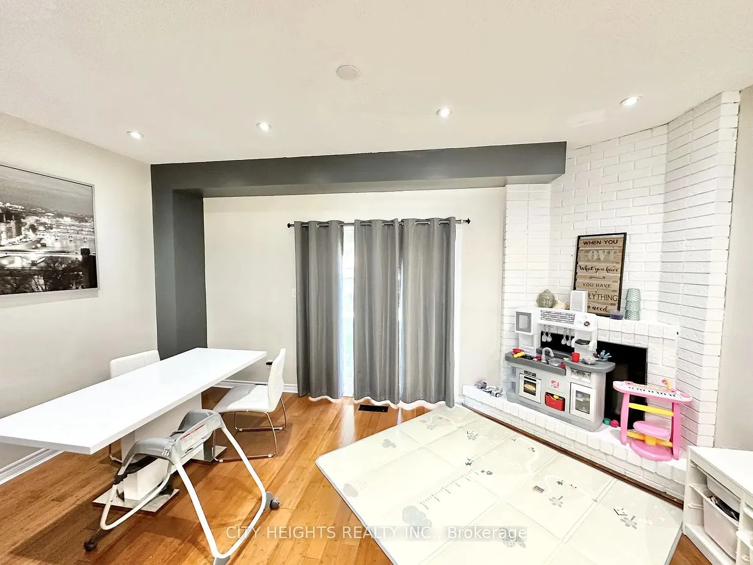 3 bed, $3,600 — Photo 3