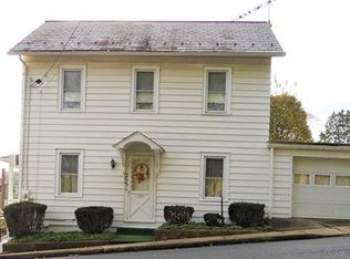203 Center St, Pen Argyl, PA 18072
