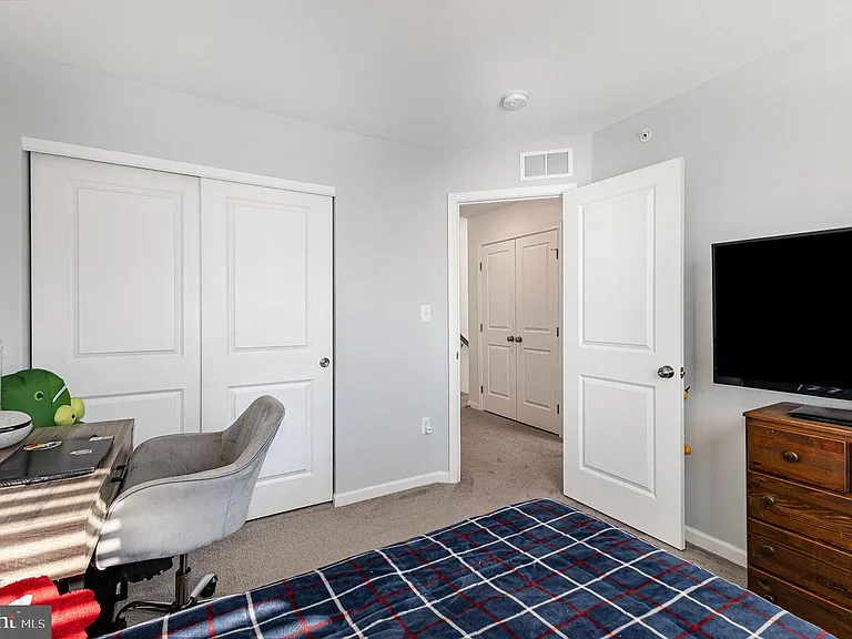 8152 Lenker Dr — Photo 19