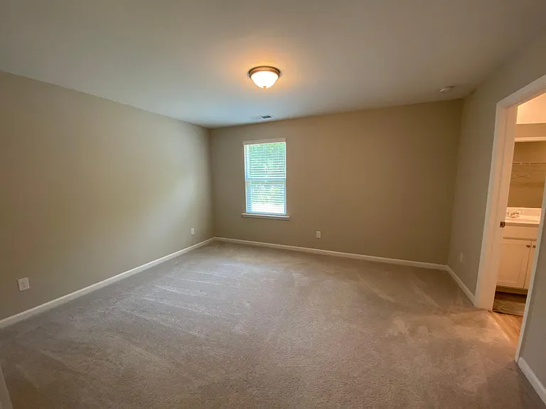 292 Golden Eagle Pkwy — Photo 23