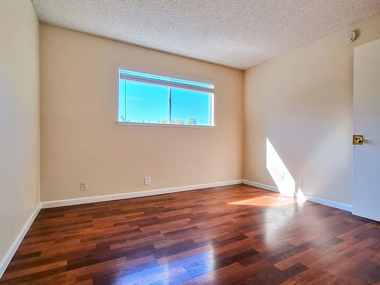 247 N Capitol Ave #243-7 — Photo 24