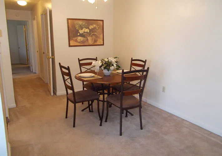 Meadows East — Photo 6