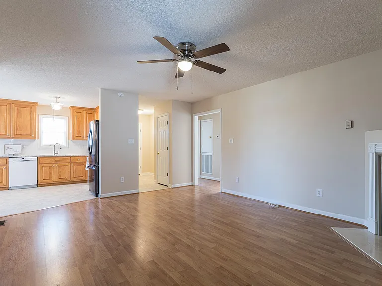 60 Blairwood Dr — Photo 11