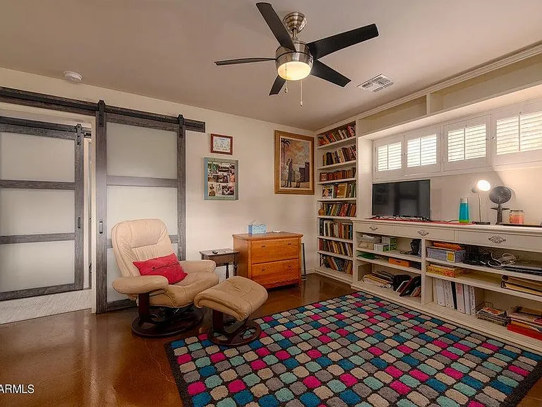 407 E Aepli Dr — Photo 18