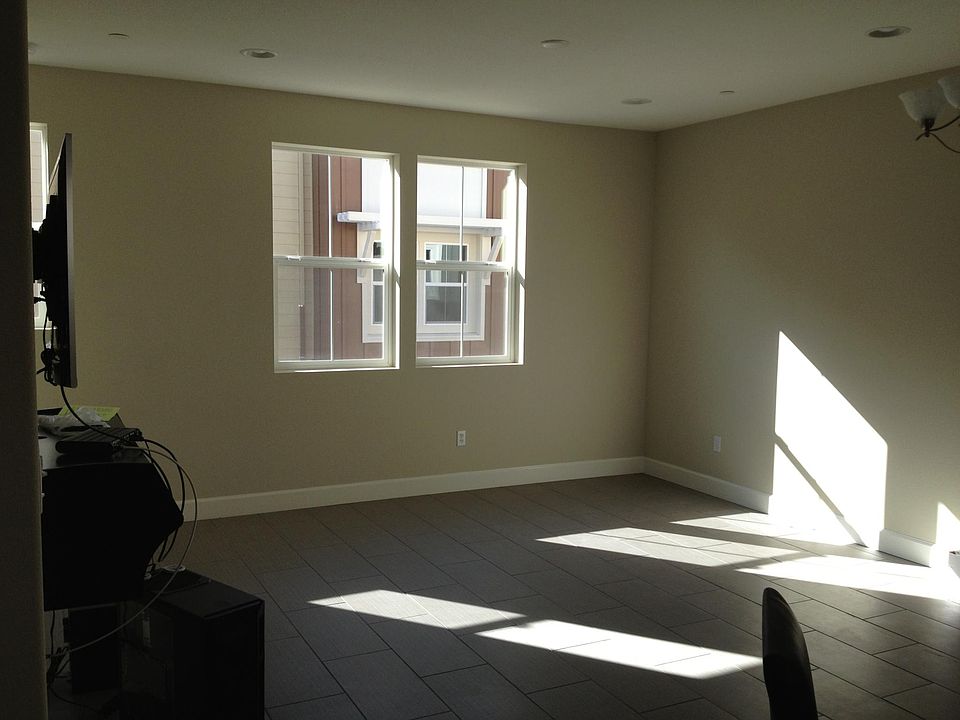 2nd image of 556 Staley Ave