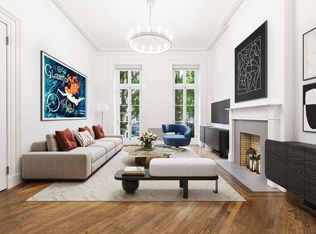 10 Saint Luke's Pl, New York, NY 10014