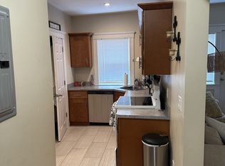 408 Neponset Ave APT 2R, Boston, MA 02122