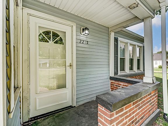 5th image of 2210 Waneta Ave