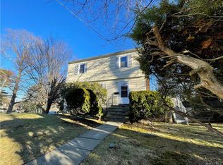 182 Lyons Rd, Scarsdale, NY 10583