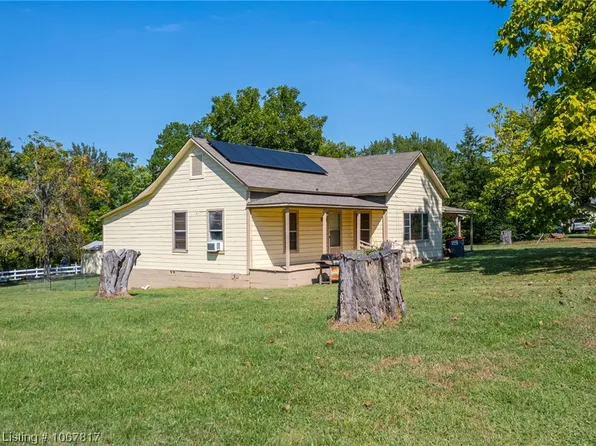 311 Sherwood Ave, Bonanza, AR 72916