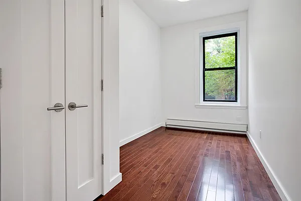 Rented by Cooper & Cooper Real Estate | media 4