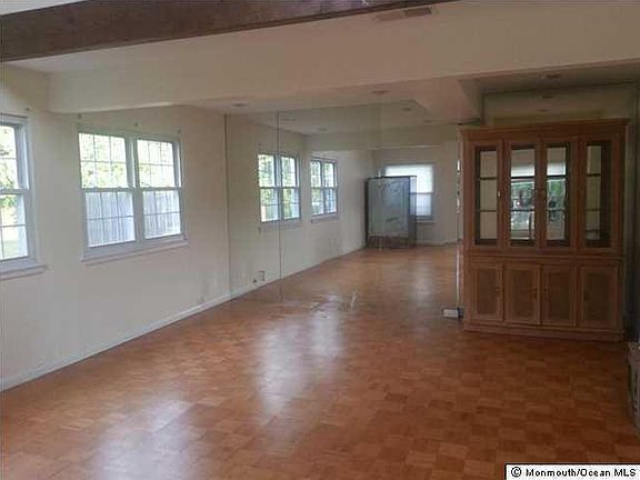 2nd image of 1518 Laguna Ln