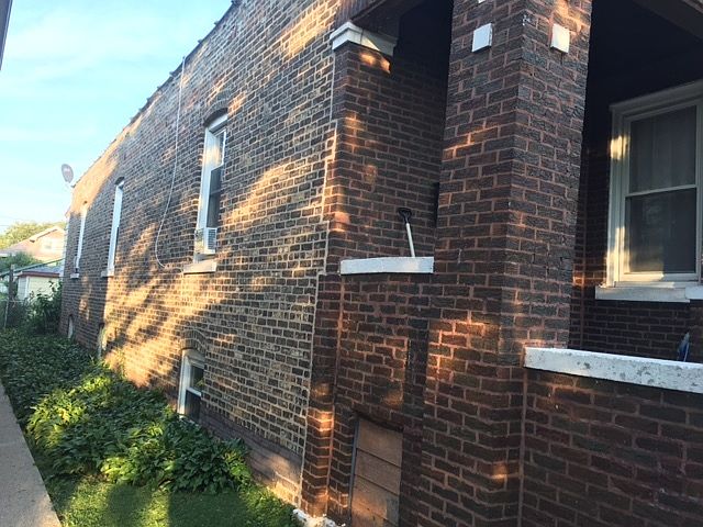 2nd image of 1441 S 58th Ct