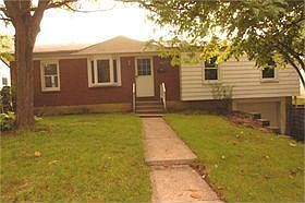4824 McFadden