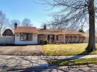 30 Bittersweet Rd, Levittown, PA 19057