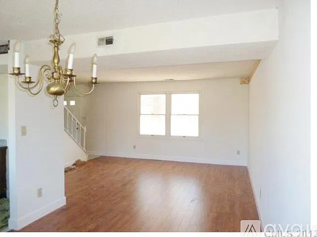 8110 Beechwood Ter — Photo 3