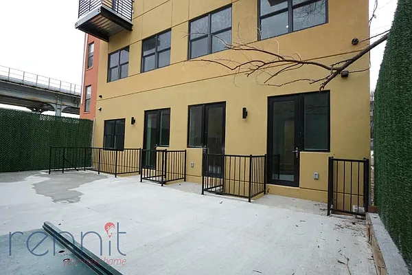 Rented by Rennit Inc. | media 33