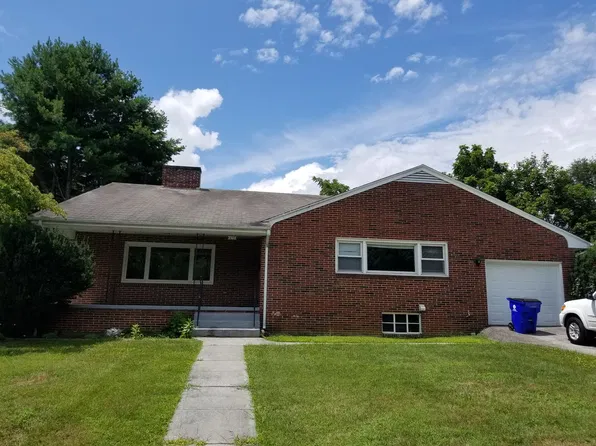 615 Progress St NE, Blacksburg, VA 24060