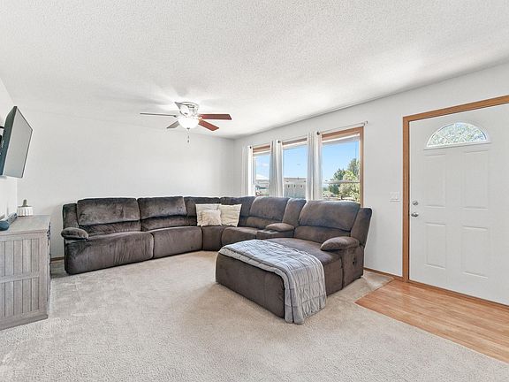 3rd image of 808 4th St
