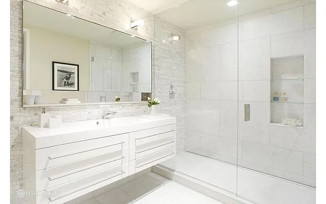 Rented by Douglas Elliman | media 19