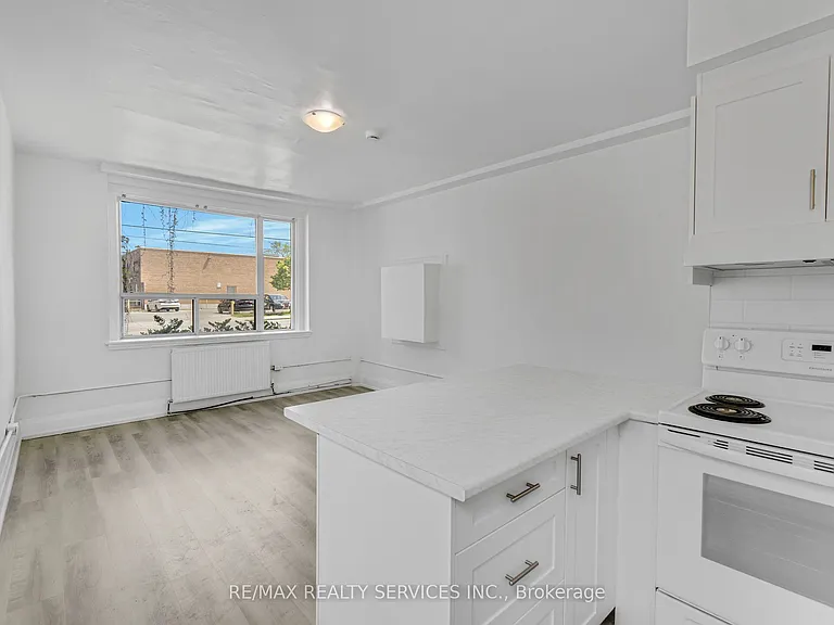104 Sherman Ave S #4 — Photo 8