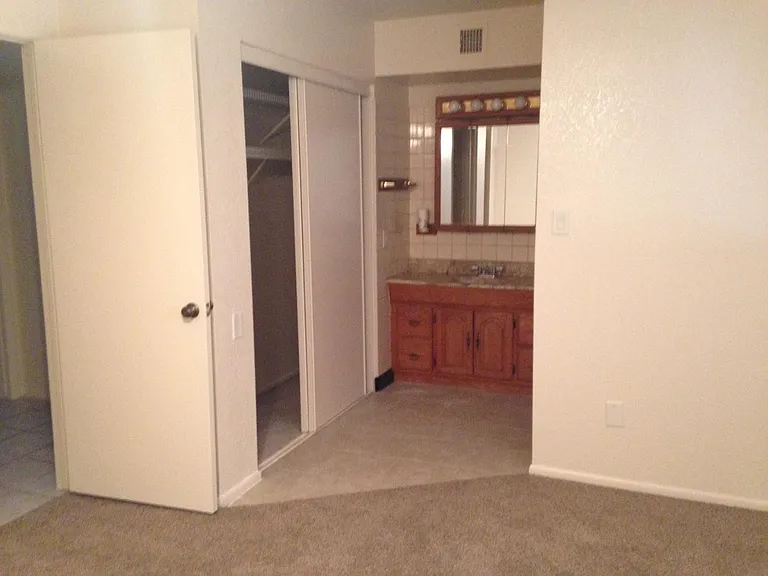1853 E Gemini Dr — Photo 8