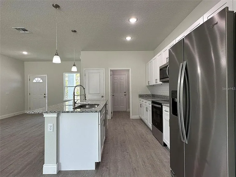 149 Maple Dr — Photo 7