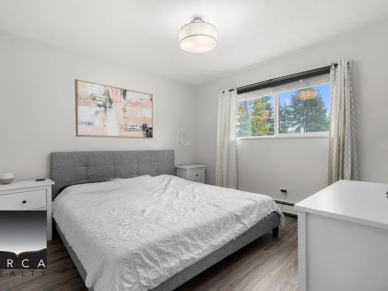 1403 Frederick Rd — Photo 18