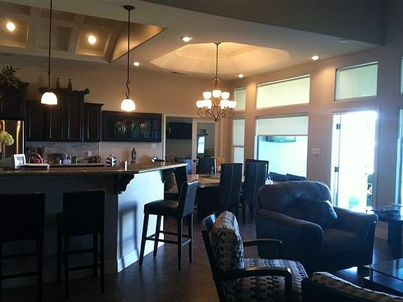 3rd image of 7810 Sonoma Ct
