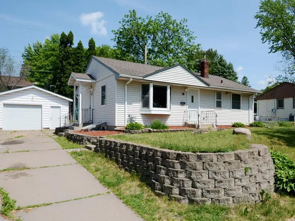 2083 Orange Ave E, Saint Paul, MN 55119