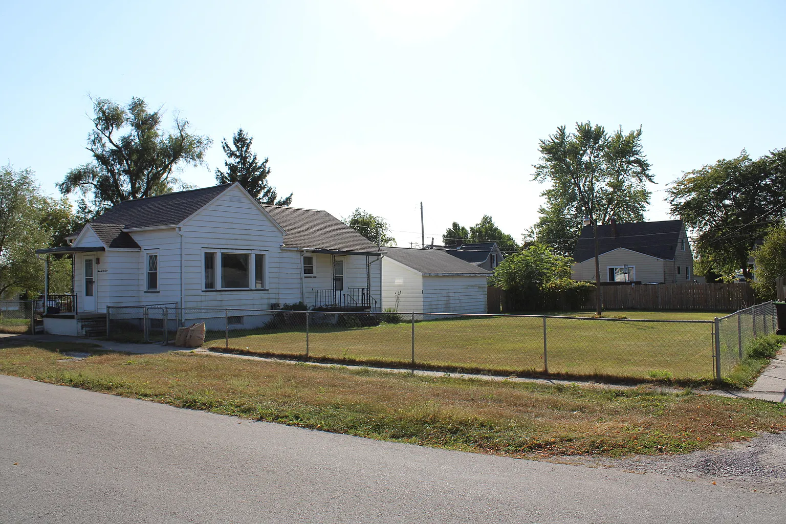 424 S Van Etten St photo 1