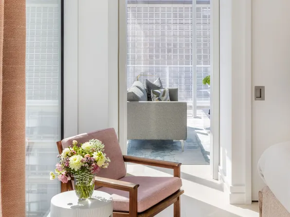 200 East 59th Street image 9 of 15