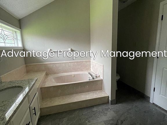 4th image of 8410 King William St