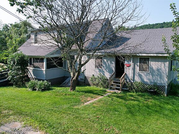3rd image of 891 E River Rd