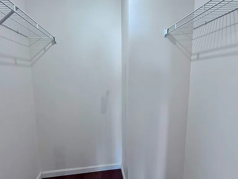 300 Winston Dr #702 — Photo 15