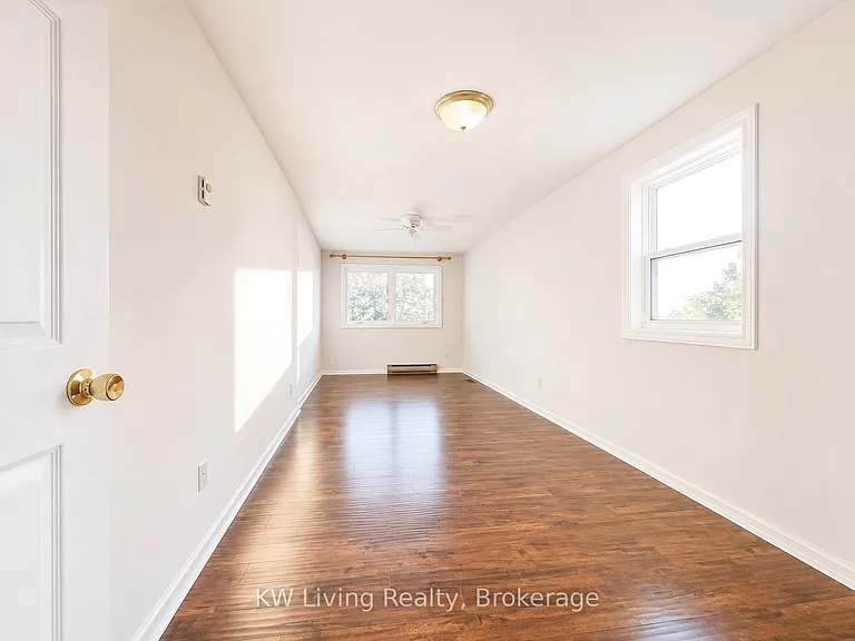 127 Lake Dr N — Photo 32