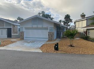 5250 S Riverview Cir, Homosassa, FL 34448