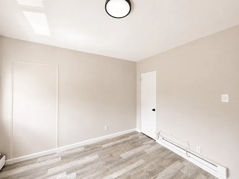 Brookside Apartments — Photo 26
