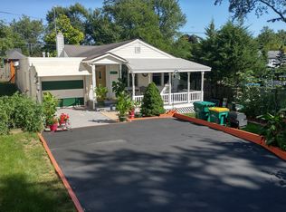 23711 N Park Rd, Lake Zurich, IL 60047