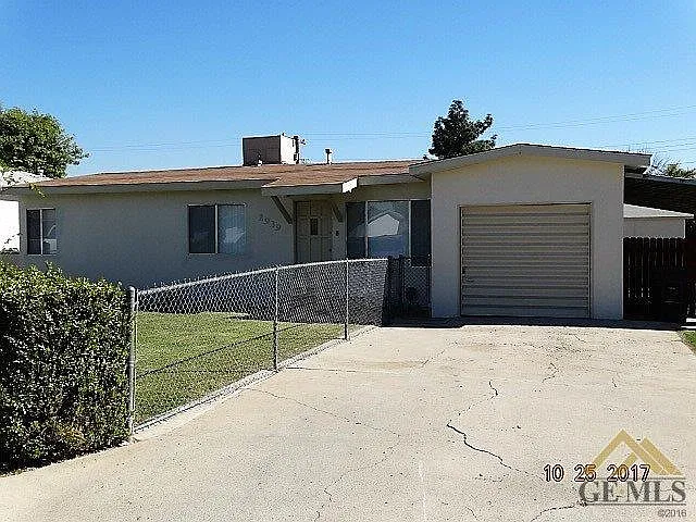 2939 Shelly Ln photo 1